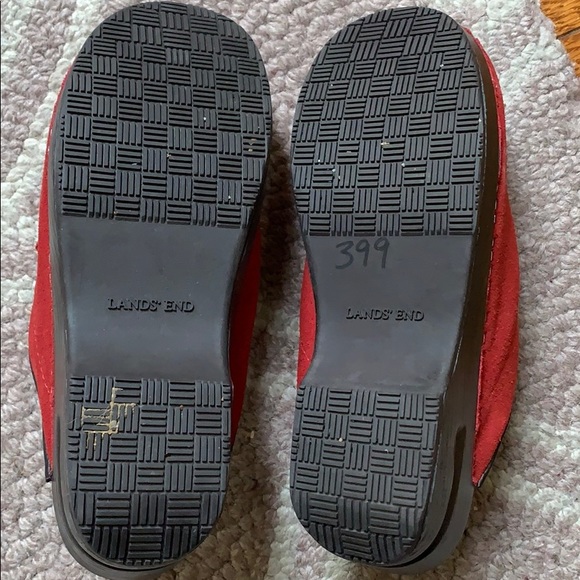 Lands’ End red suede clog size 7. - Picture 5 of 5